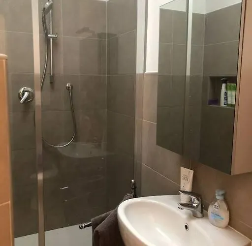 Appartement Light House: Luce E Charme In Un Piccolo Faro Trieste